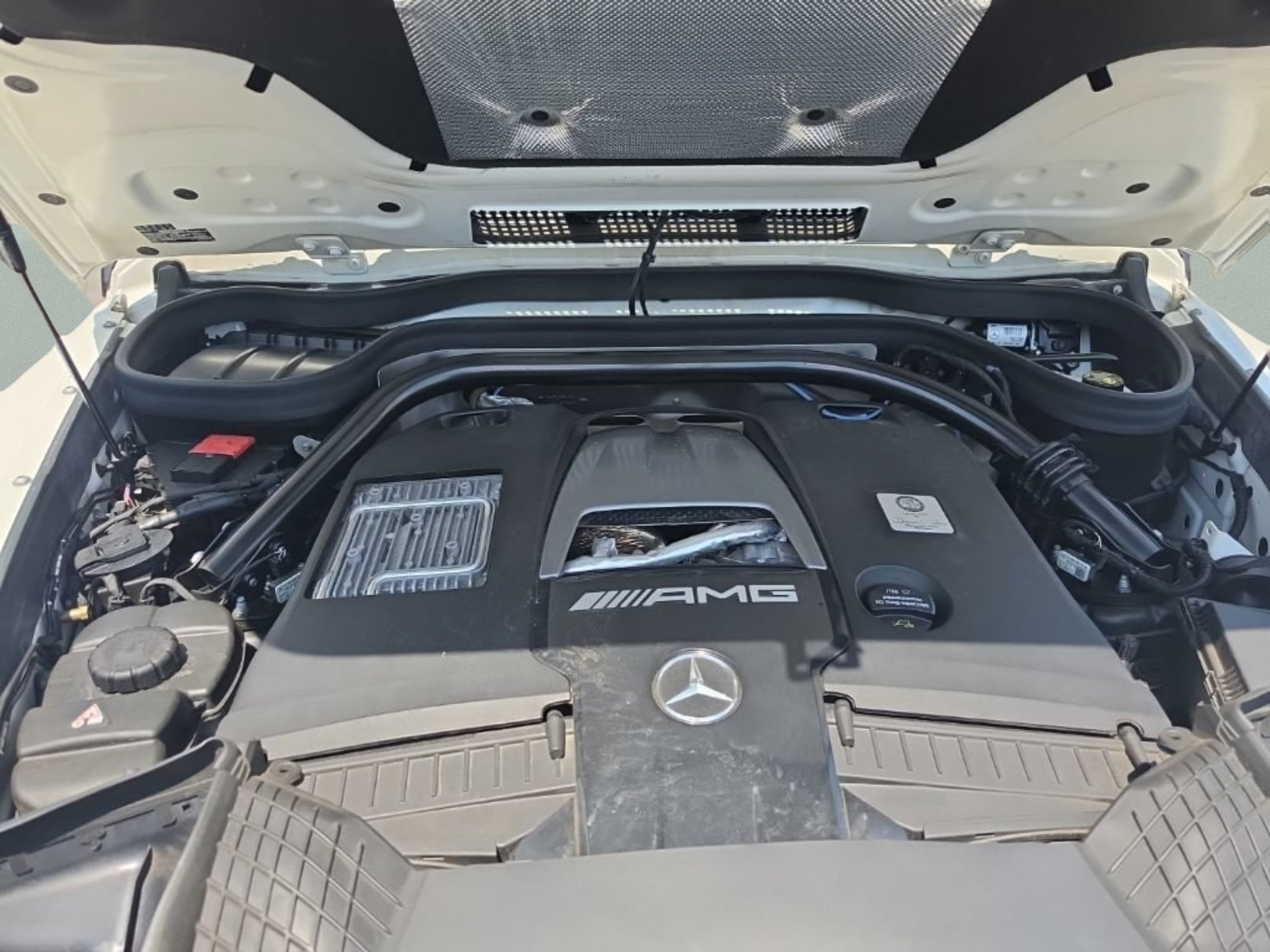 Used 2020 designo Diamond White Metallic Mercedes-Benz G 63 AMG® image 9