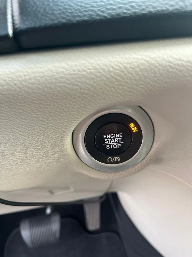 Used 2019 Billet Silver Metallic Chrysler L image 19