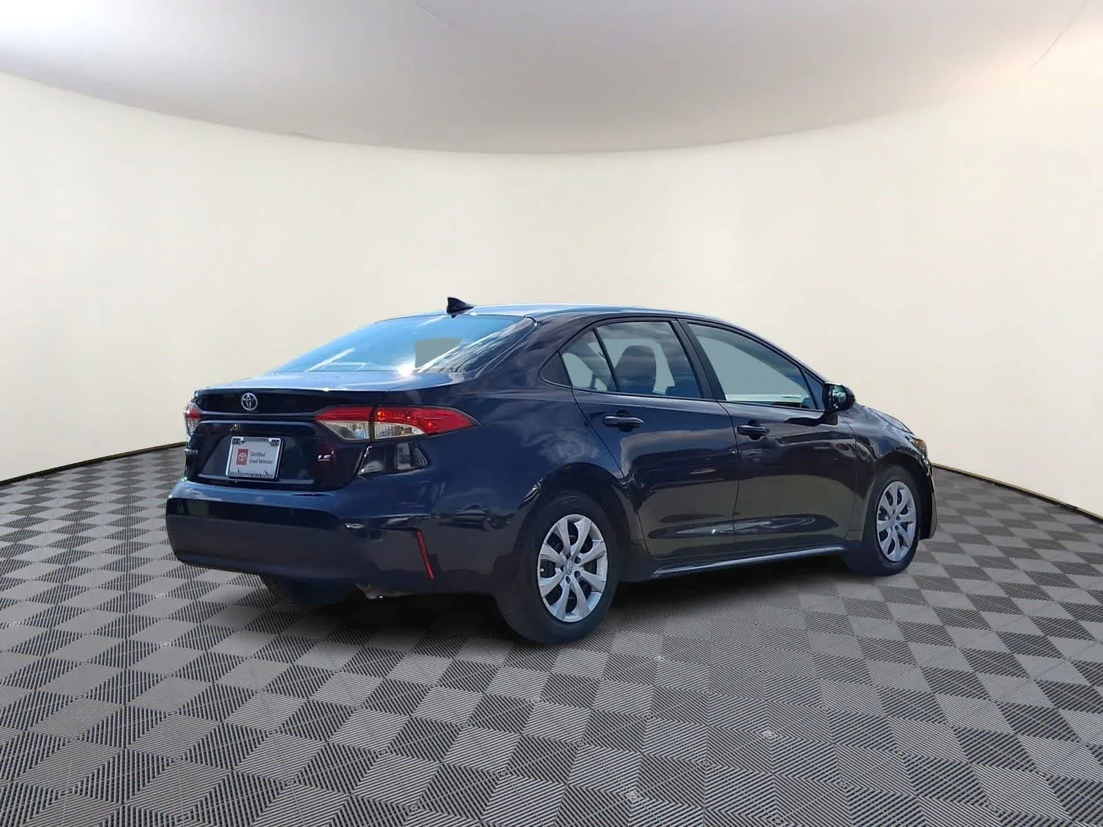 Used 2023 Blueprint Toyota LE image 5