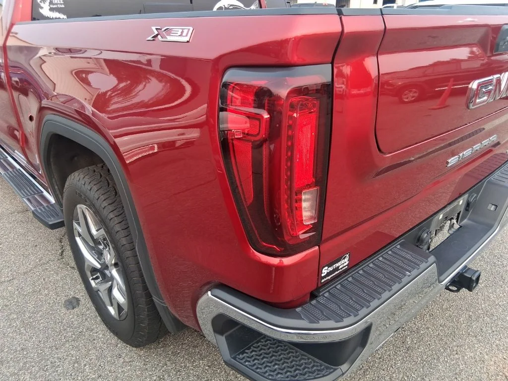 Used 2024 Red GMC SLT image 13