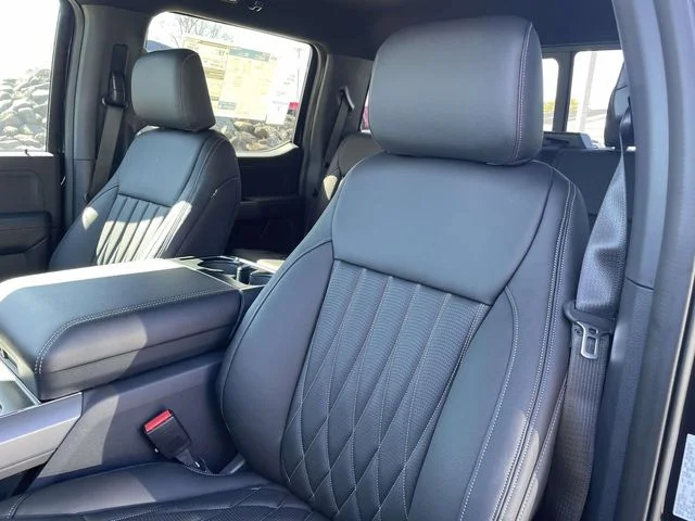 New 2026 Agate Black Metallic Ford XLT image 17