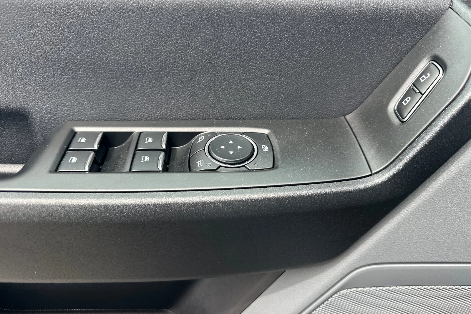 New 2026 Oxford White Ford F-550® XL image 10