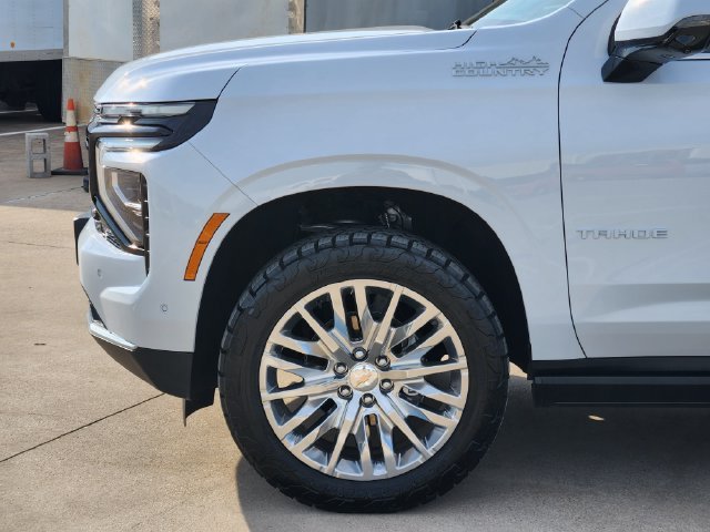Used 2026 Polar White Tricoat Chevrolet High Country image 14