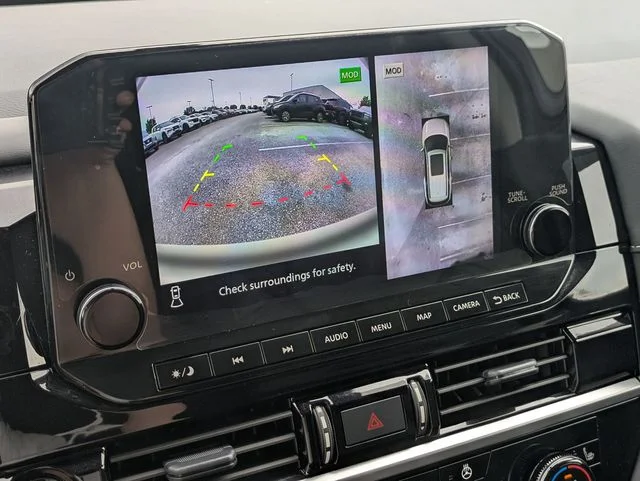 Used 2025 Gray Nissan SL image 17