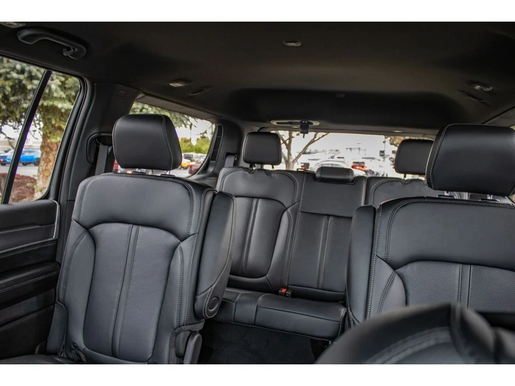 New 2026 Bright White Clear-Coat Exterior Paint Jeep Limited Altitude image 55