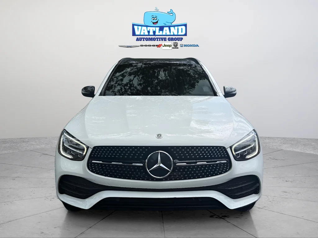 Used 2022  Mercedes-Benz GLC 300 image 8