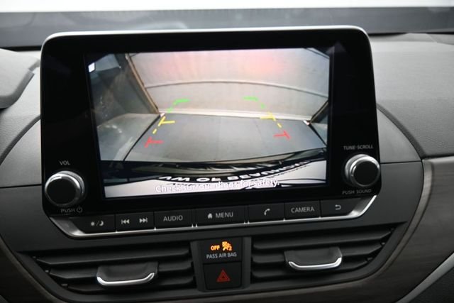 Used 2025 Black Nissan 2.5 SV image 4
