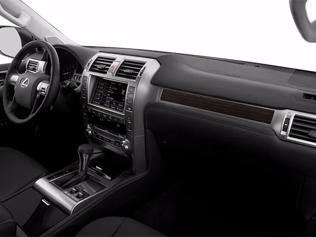 Used 2014 White Lexus 460 image 18