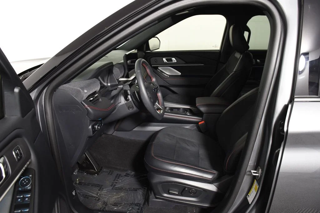 Used 2025 Carbonized Gray Metallic Ford ST image 17