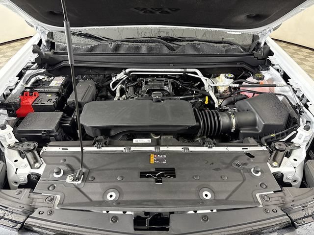 New 2026 Summit White Chevrolet LT image 30