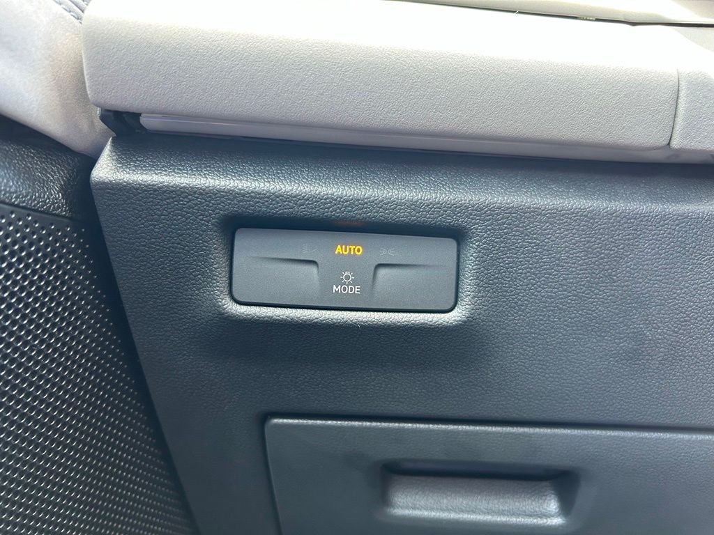 New 2026 Black Volkswagen 2.0T SE image 24