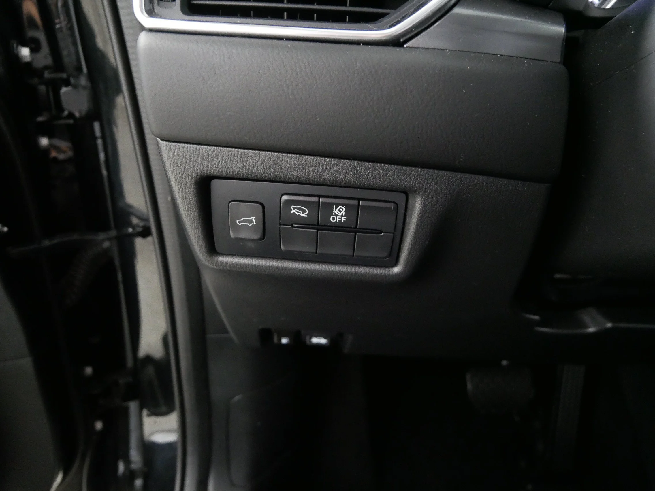 Used 2025 Jet Black Mica Mazda 2.5 S Preferred Package image 26