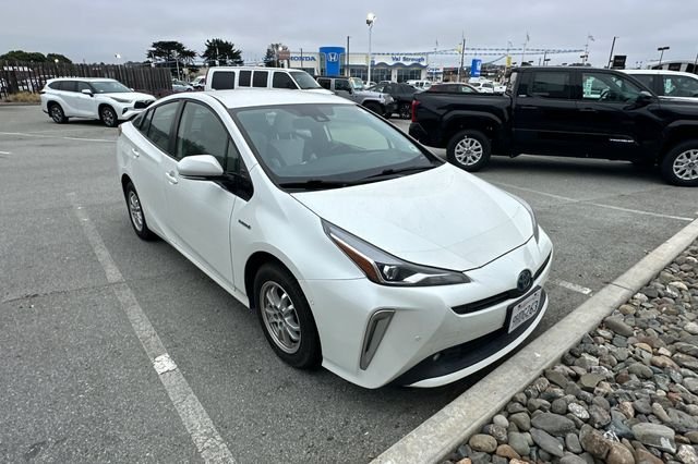 Used 2019 White Toyota XLE AWD-e image 2