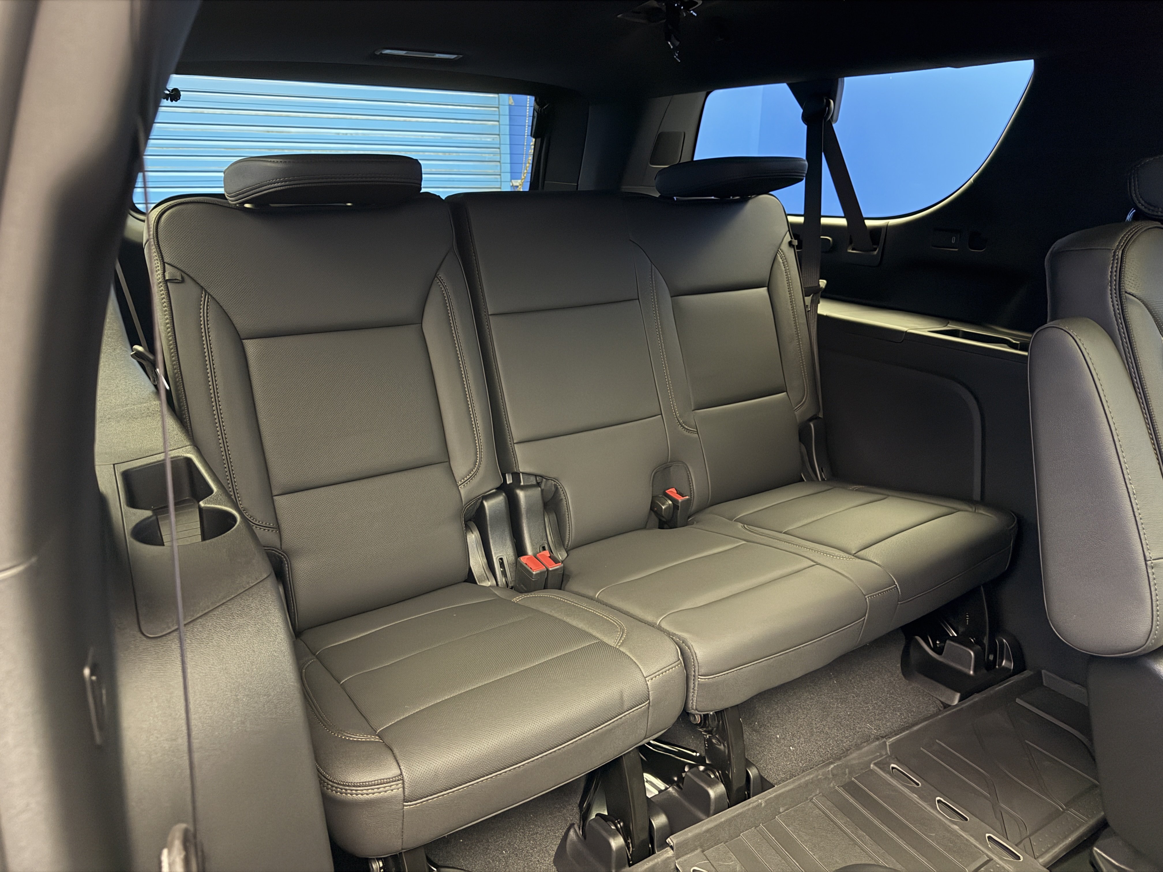 2026 Chevrolet Suburban High Country - Photo 33