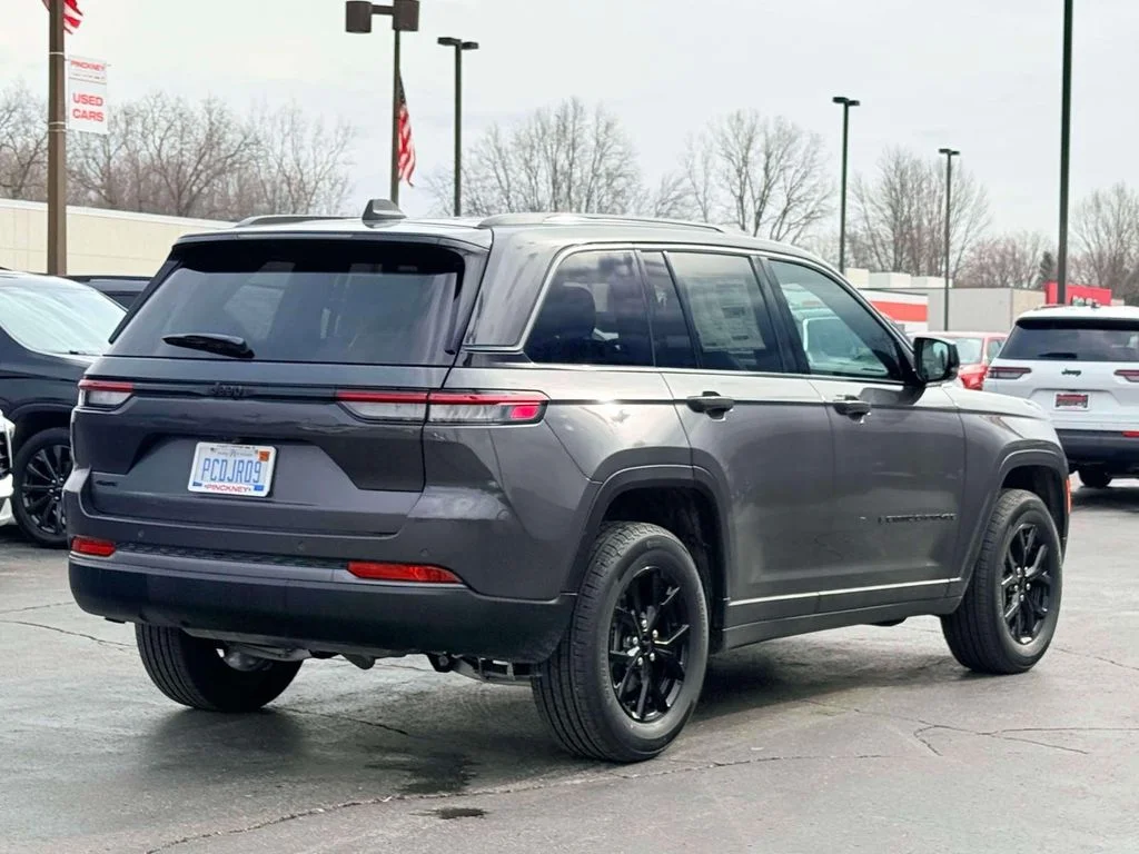 New 2026 Gray Jeep Altitude image 7