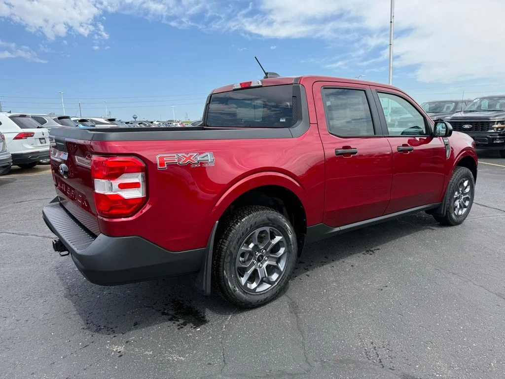 New 2026 Ruby Red Metallic Tinted Clearcoat Ford XLT image 4