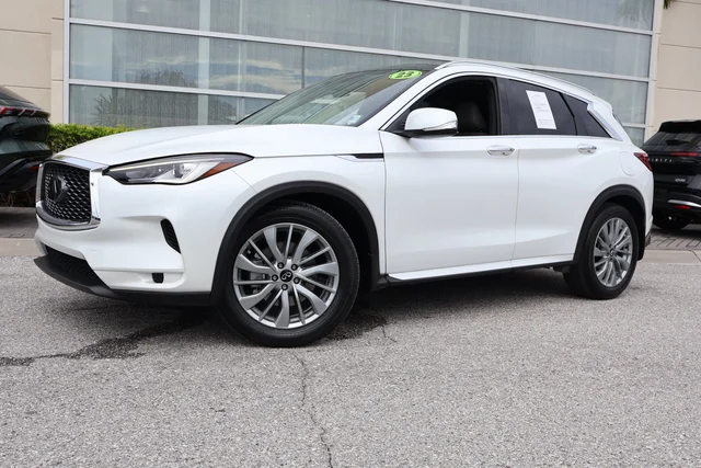 2023 INFINITI QX50 LUXE