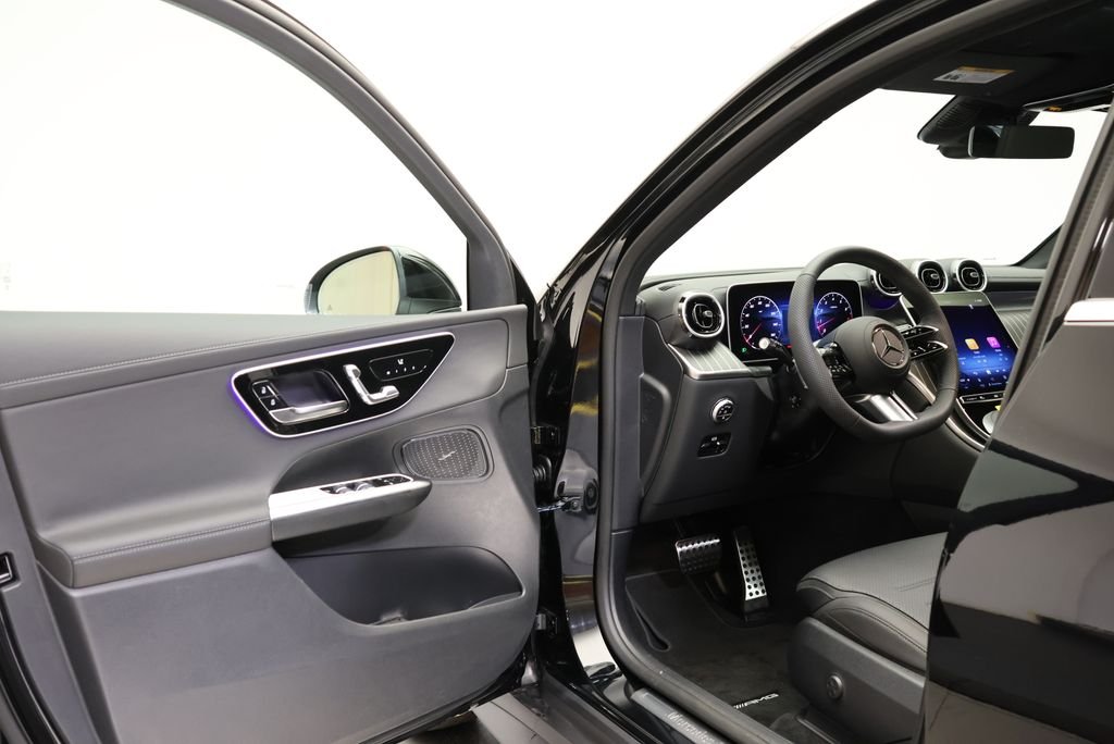 Used 2026 Black Mercedes-Benz GLC 300 image 35