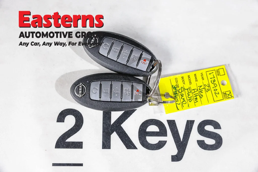 Used 2023 Silver Nissan 2.5 SV image 25