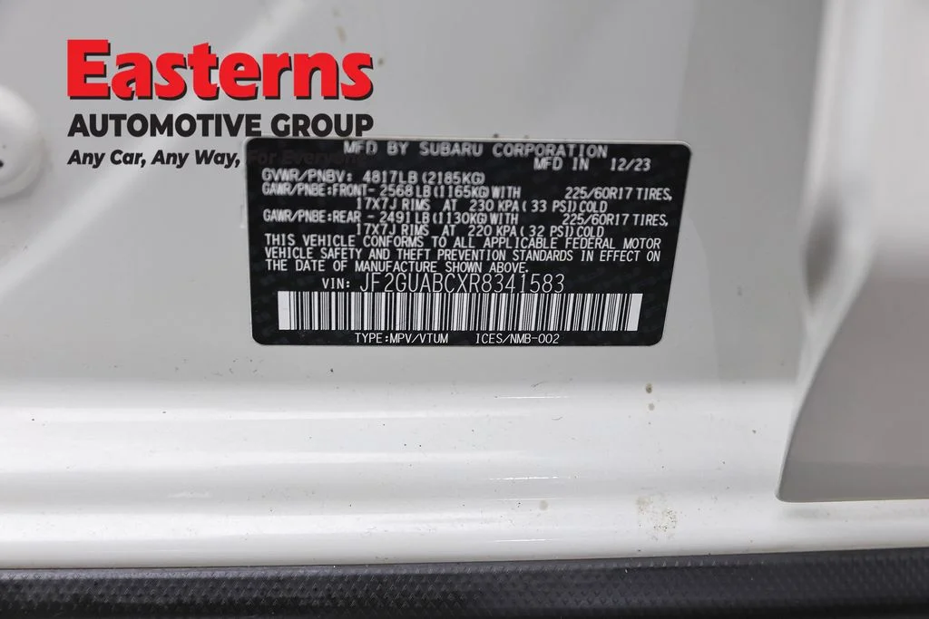 Used 2024 White Subaru Base image 34