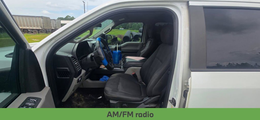 Used 2020 White Ford XL image 12