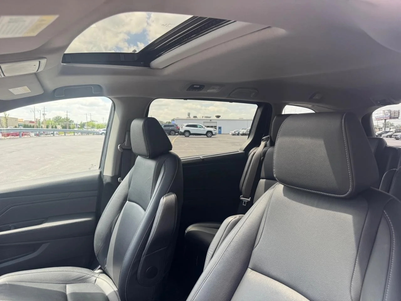 2024 Honda Odyssey EX-L - Photo 21
