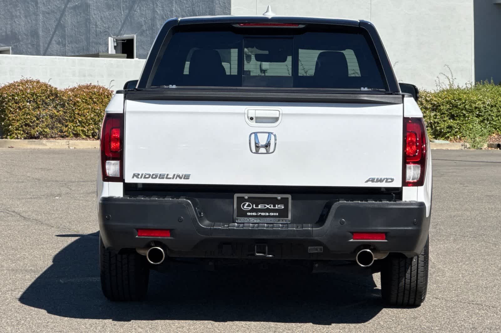 Used 2023 Platinum White Pearl Honda Black Edition image 8