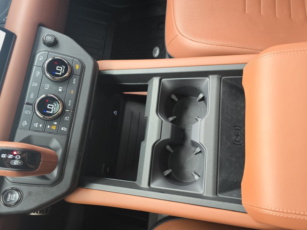 Certified Used 2025 Brown Land Rover OCTA image 27