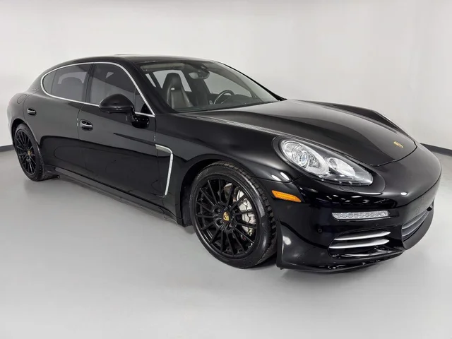 2015 Porsche Panamera 4S Executive