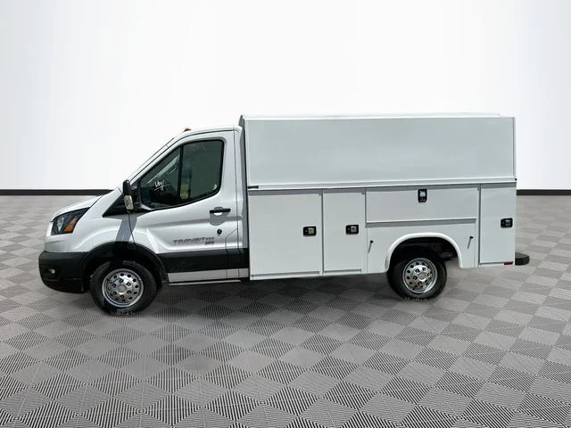 New 2025 Oxford White Ford Base image 3