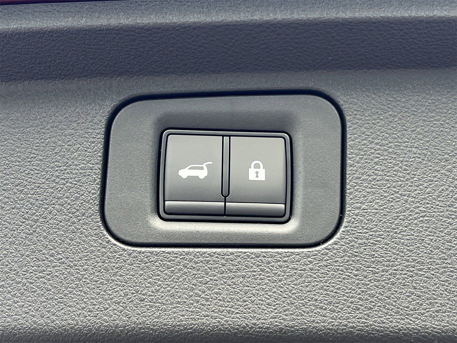 2025 Nissan Armada SL - Photo 29