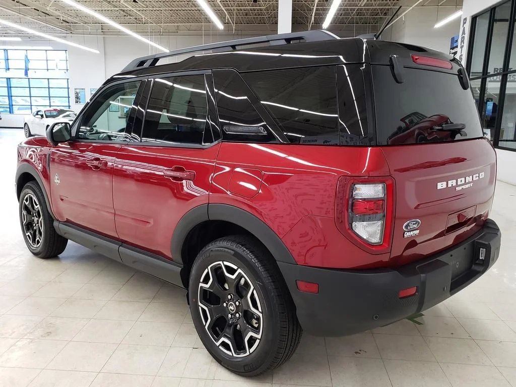 New 2025 Ruby Red Metallic Tinted Clearcoat Ford Outer Banks® image 6