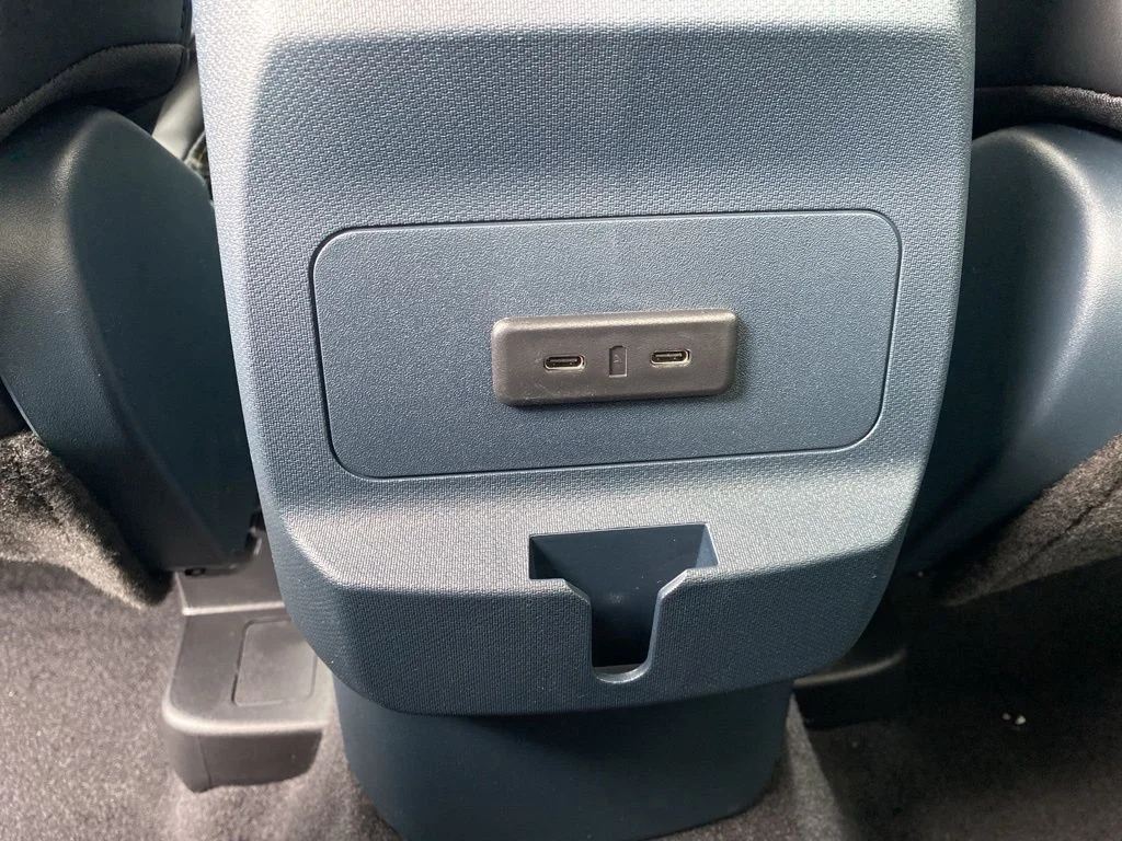 New 2026 Carbonized Gray Metallic Ford Lobo™ image 32