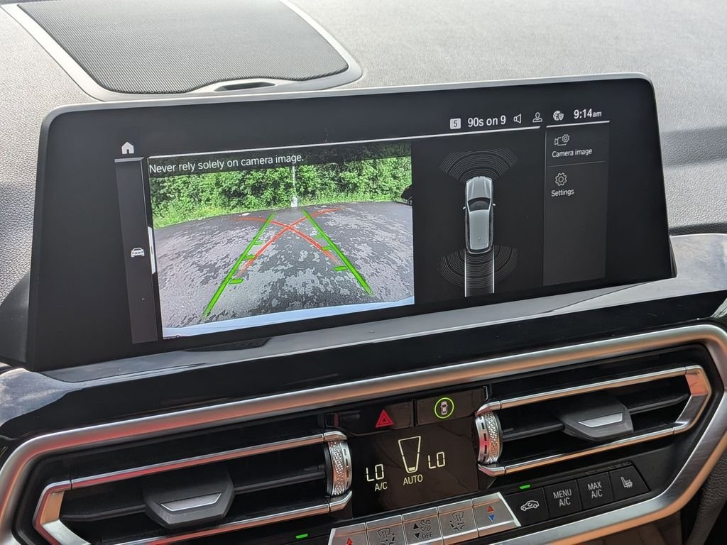 Used 2023  BMW xDrive30i image 15