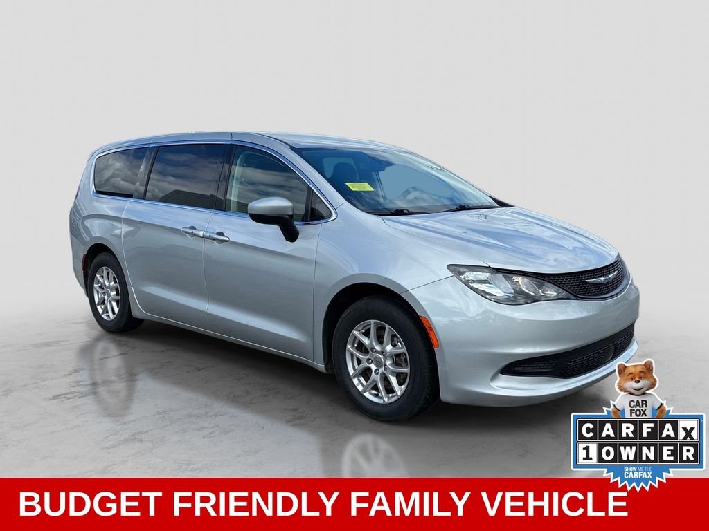 Used 2023 Silver Chrysler LX image 3