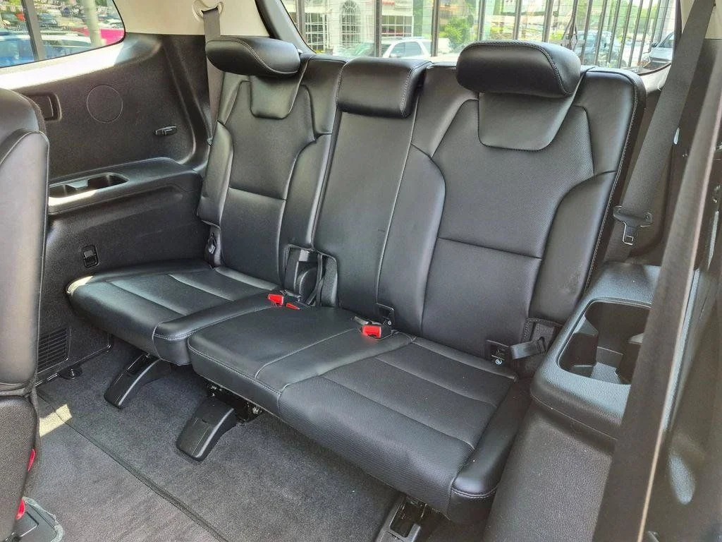 Used 2023 Black Kia S image 26
