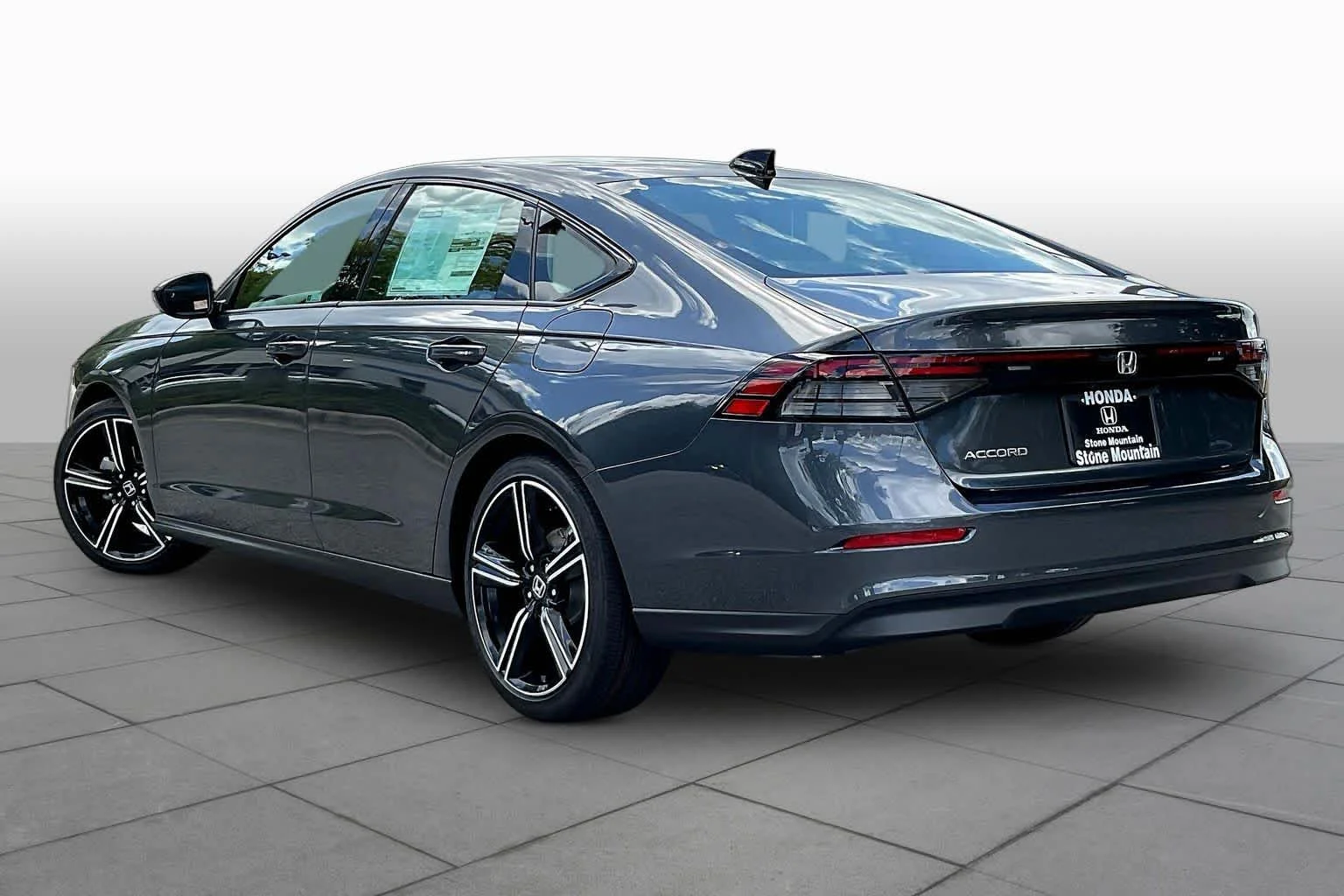 New 2026 Meteorite Gray Metallic Honda SE image 12
