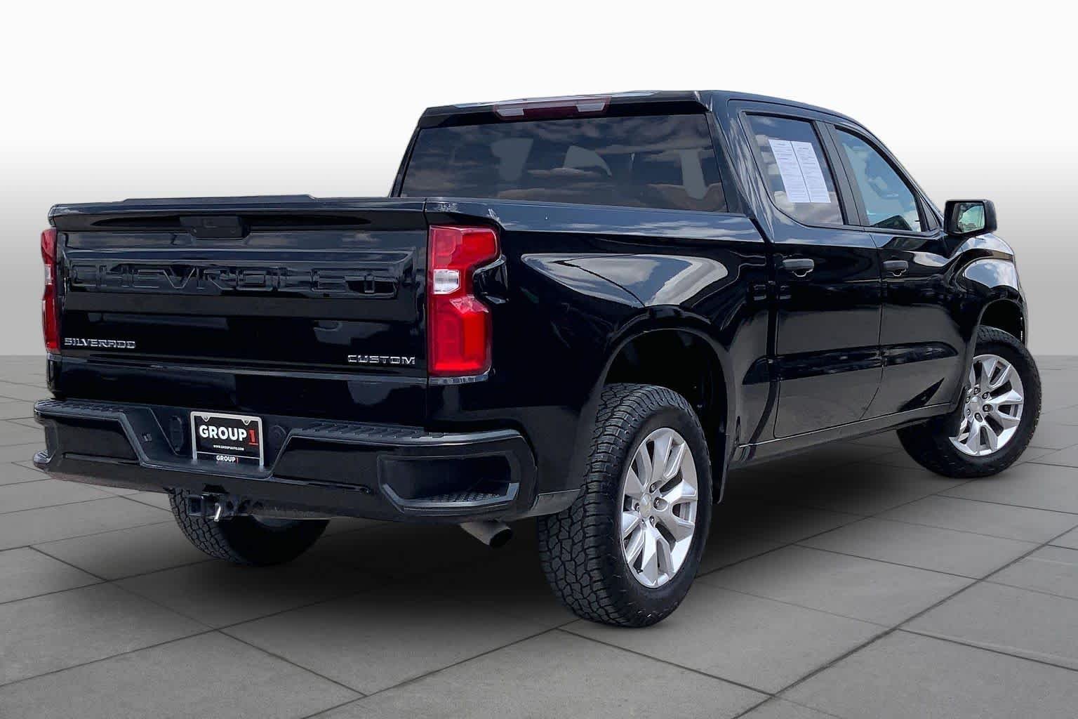 Used 2021 Black Chevrolet Custom image 13