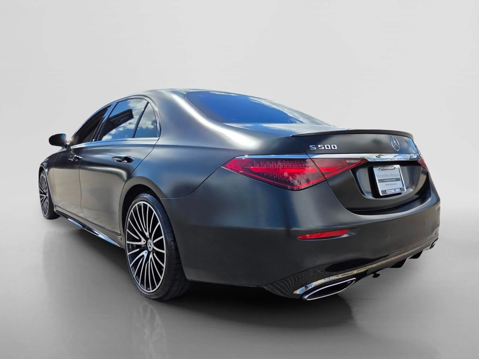 Used 2023 MANUFAKTUR Night Black Magno Mercedes-Benz S 500 image 3