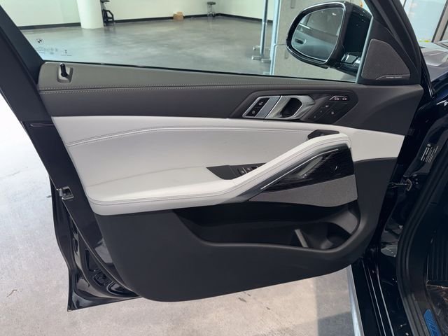 New 2027 Carbon Black Metallic BMW xDrive40i image 11