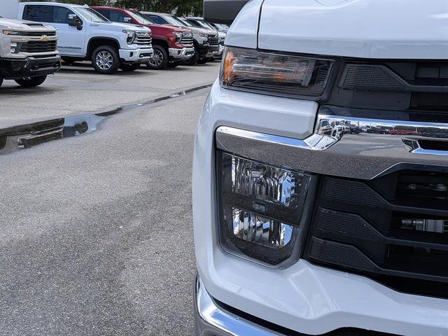 2025 Chevrolet Silverado 2500HD LT - Photo 9