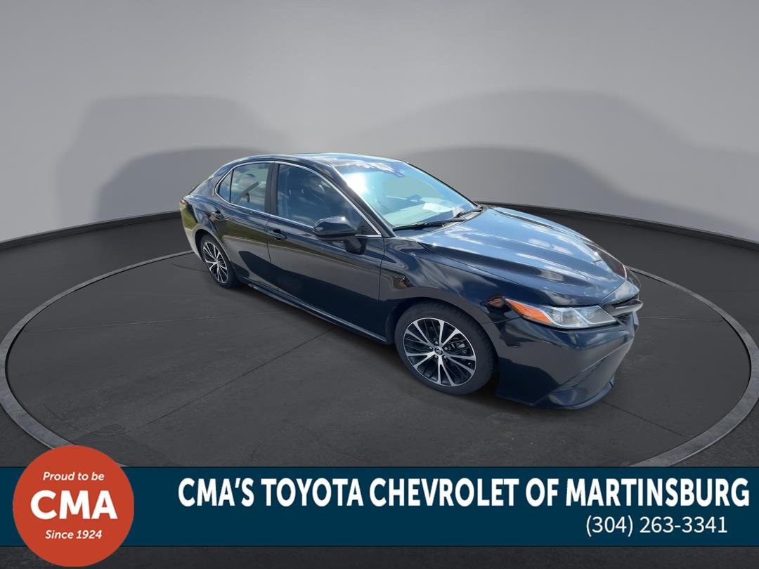 Used 2020 Midnight Black Metallic Toyota SE image 2
