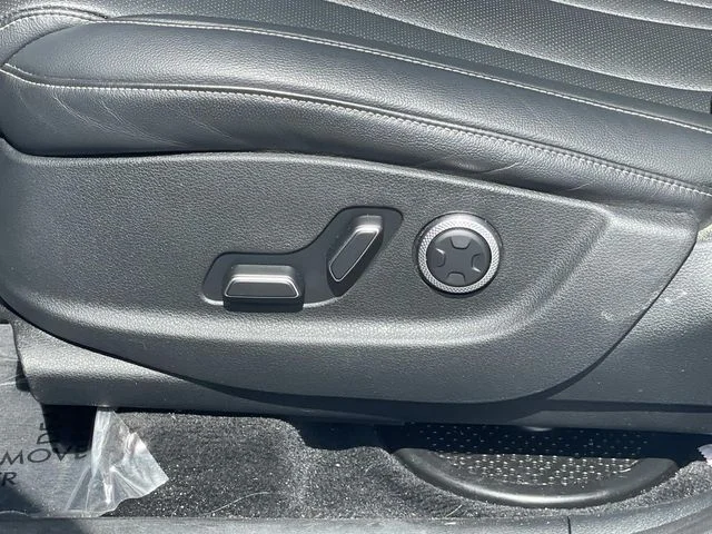 Used 2024 Silver Genesis 2.5T image 15