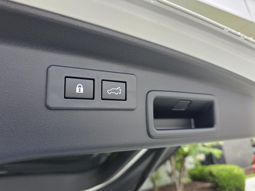 New 2026 CRYSTAL WHITE PEARL Subaru Touring XT image 16