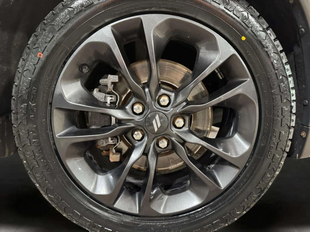 Used 2021 Destroyer Gray Clearcoat Dodge R/T image 37