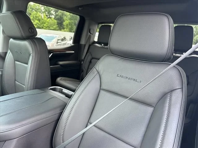 New 2026 Glacier White Tricoat GMC Denali image 30