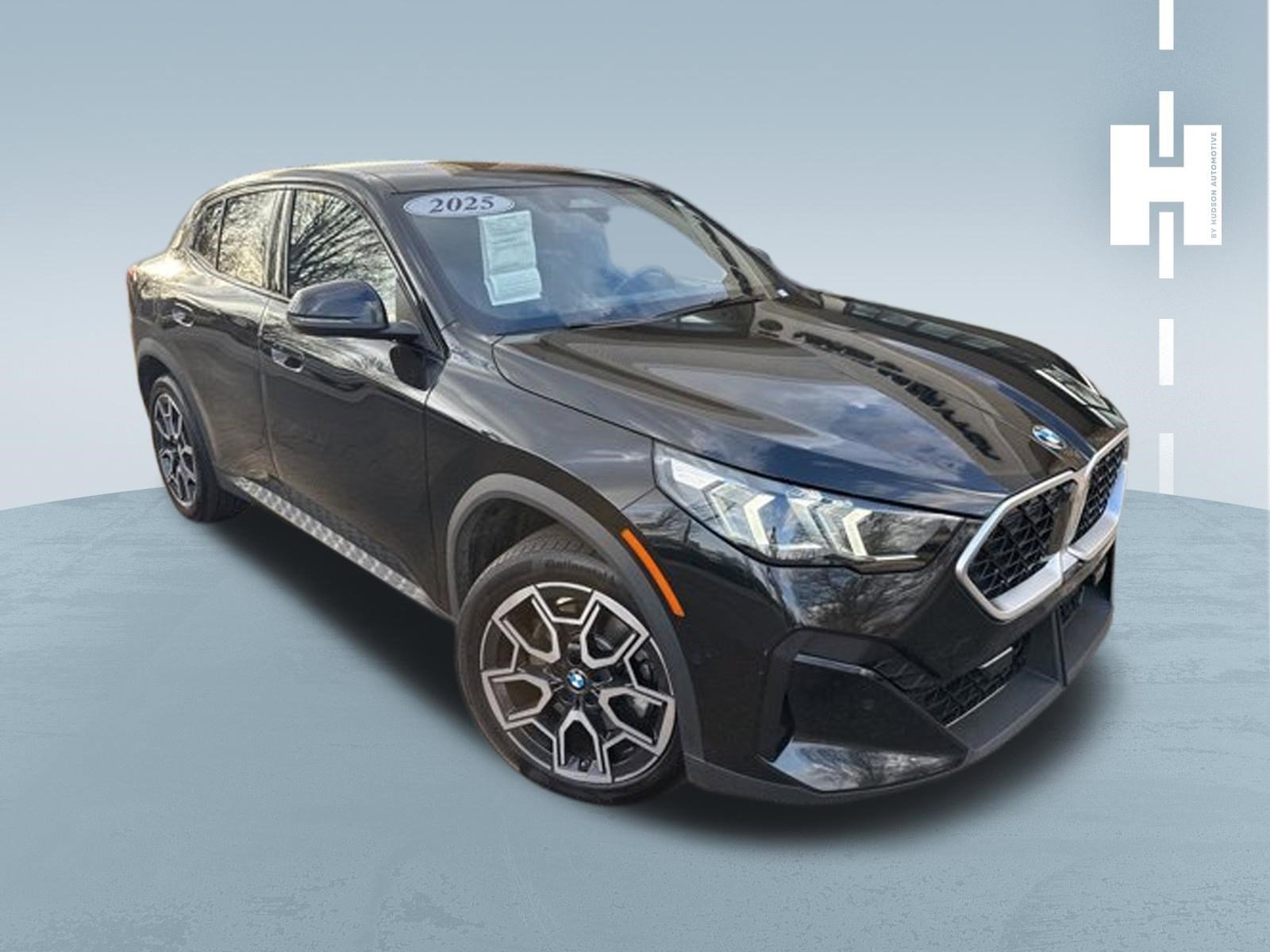 Used 2025 Black Sapphire Metallic BMW xDrive28i image 1
