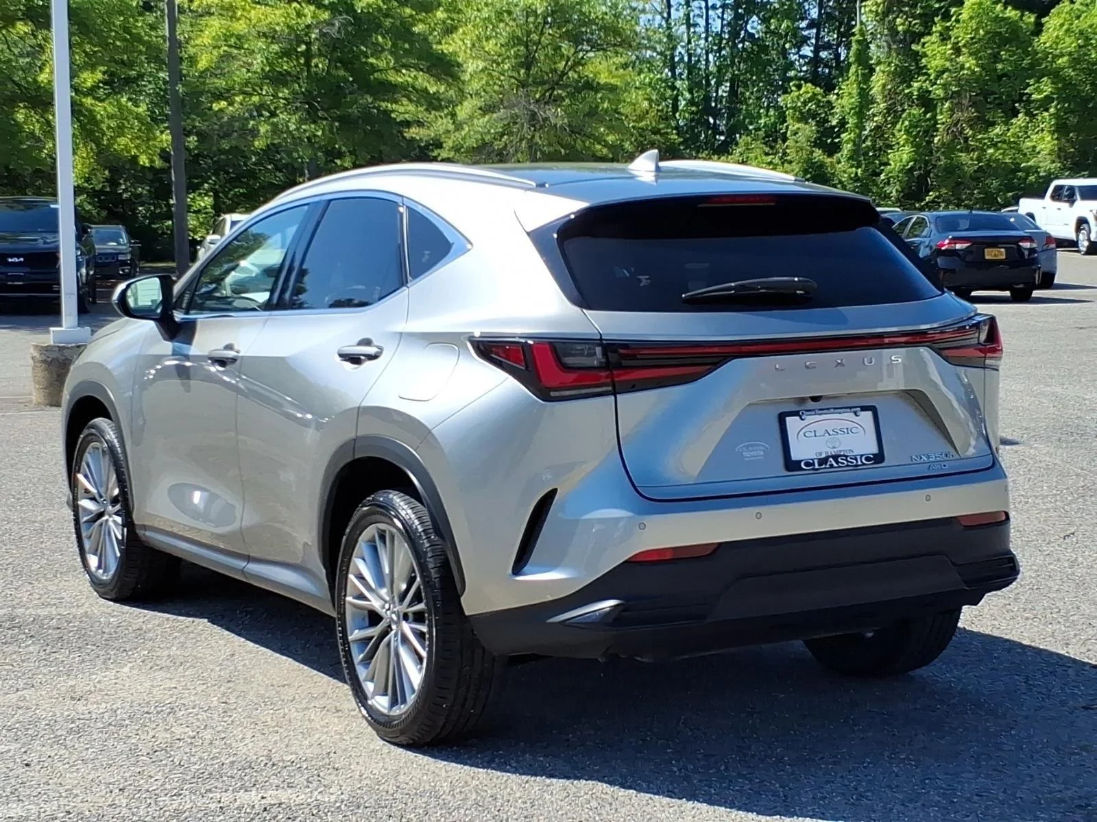 Used 2022 Atomic Silver Lexus NX 350h Premium image 11