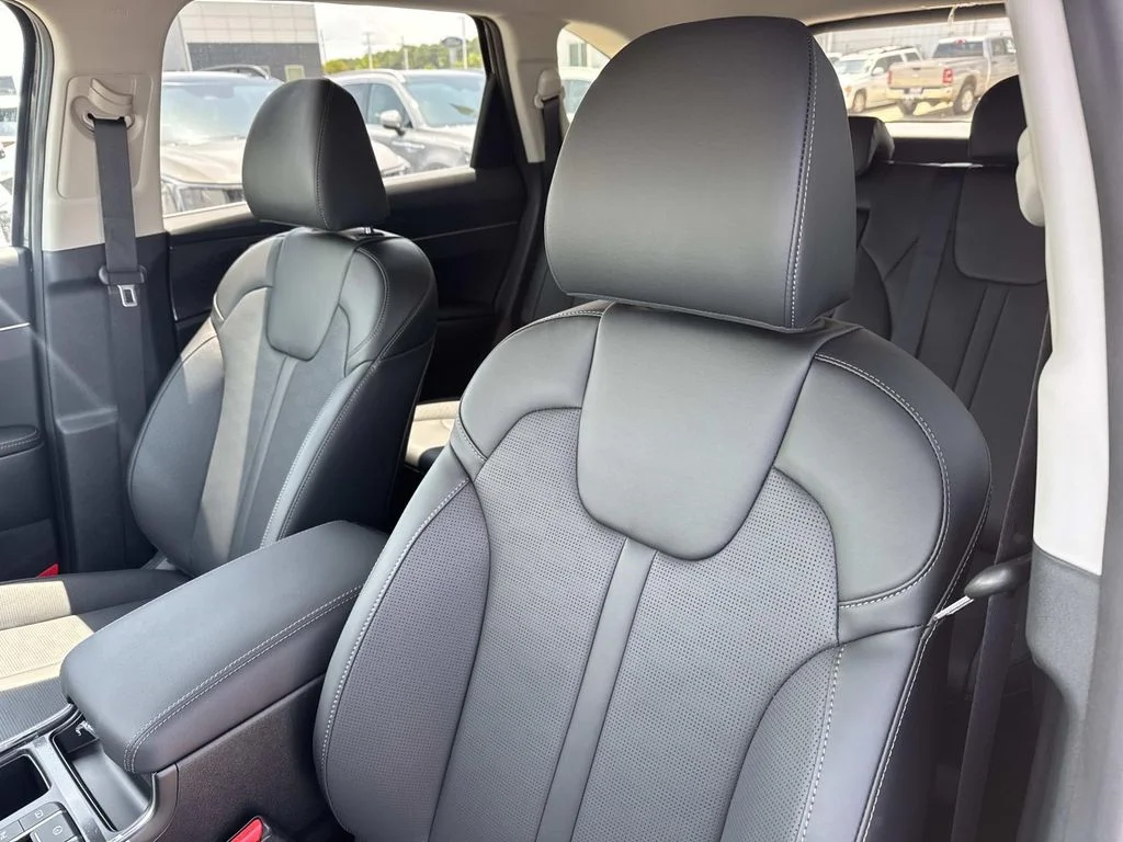 New 2026 Gray Kia S image 8