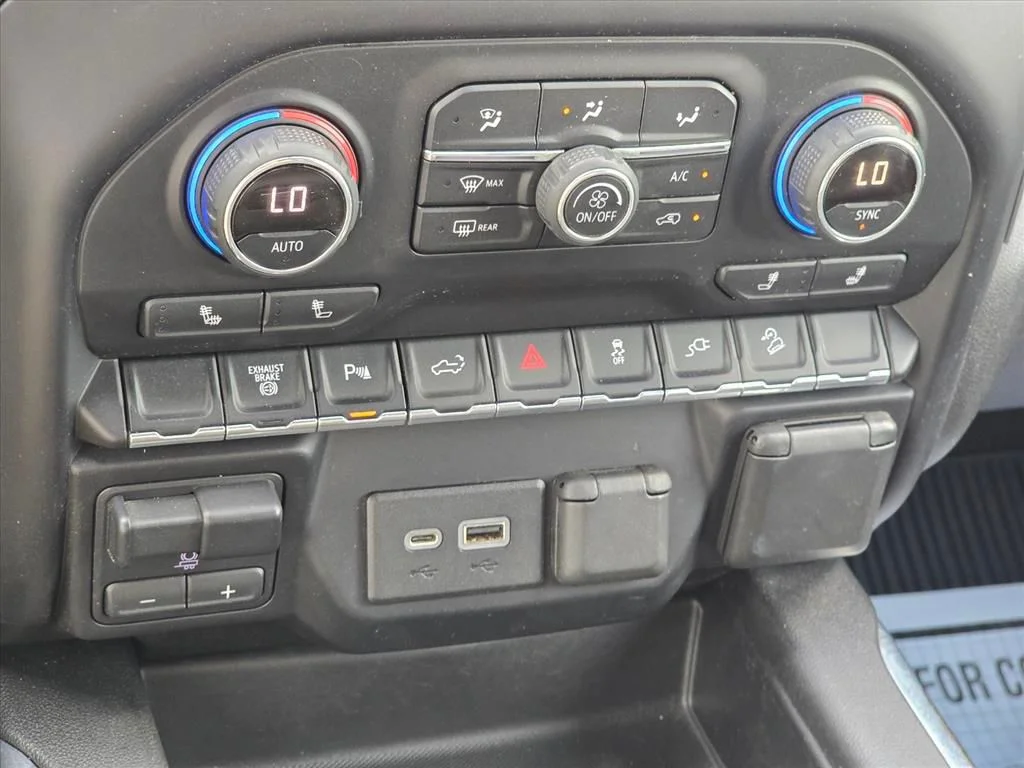 Used 2020 Black Chevrolet LT image 18